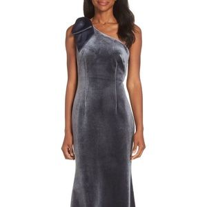 Eliza Bow One shoulder Velvet gown